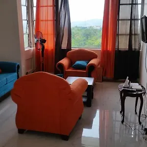 https://malias-new-kgn-apartment.hotelsochorios.net